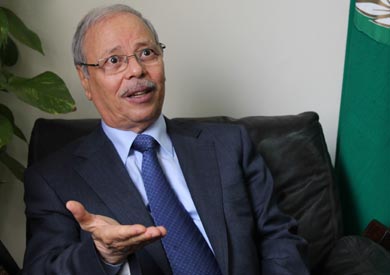 نائب الأمين العام للجامعة العربية السفير احمد بن حلي
